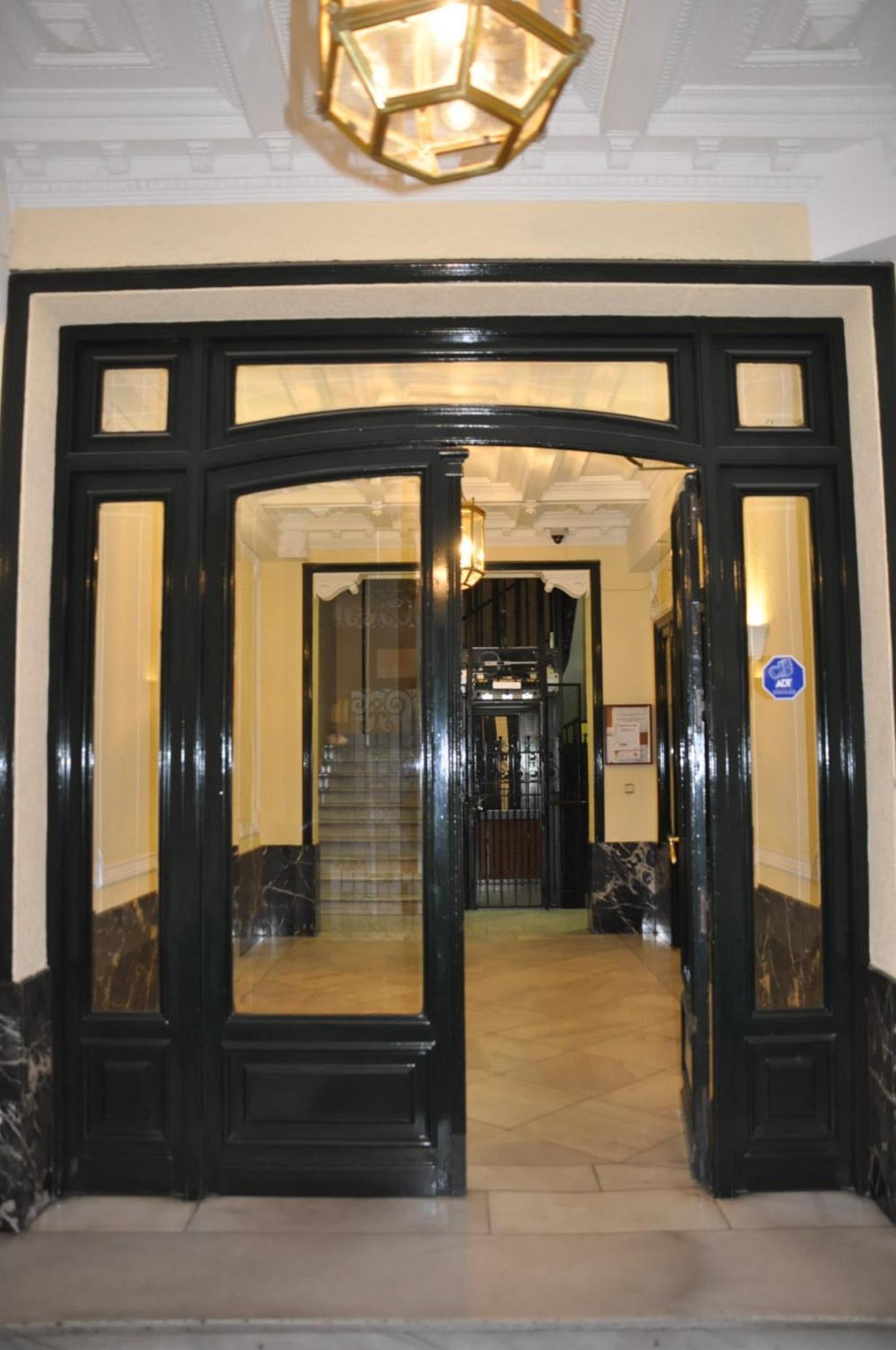 Hostal Mendoza Madrid Extérieur photo