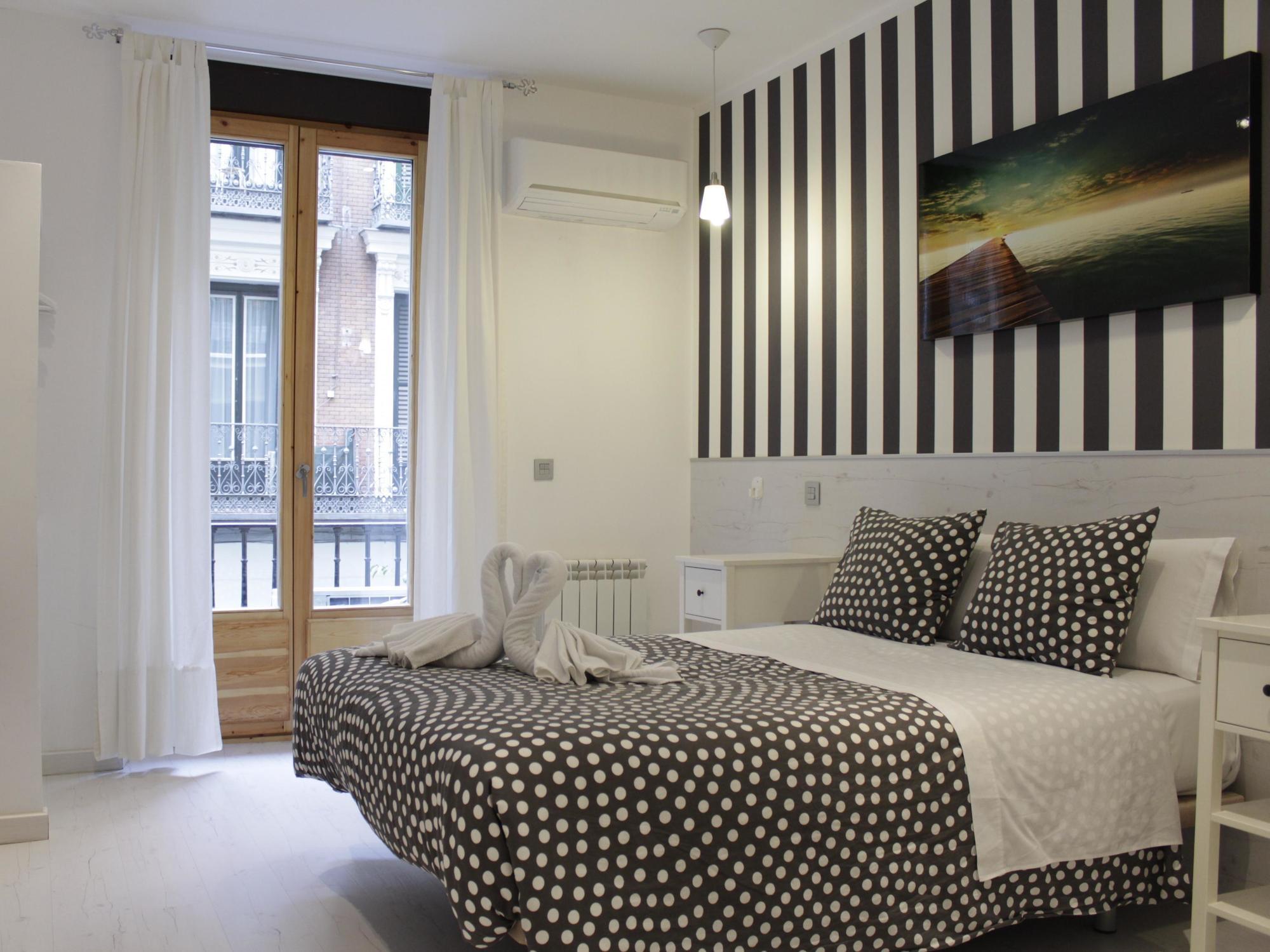 Hostal Mendoza Madrid Extérieur photo