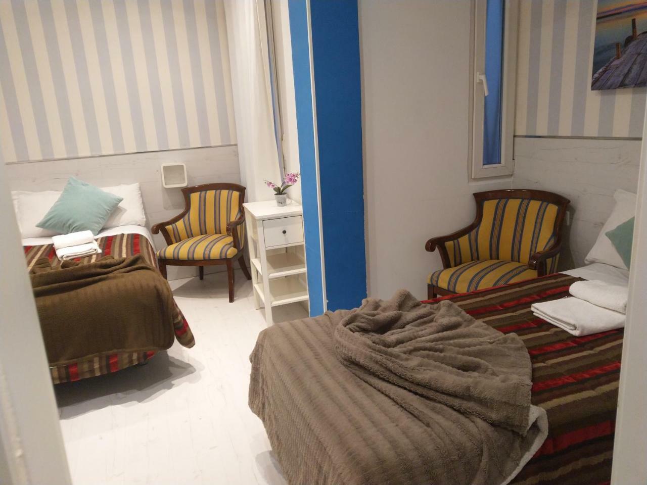 Hostal Mendoza Madrid Extérieur photo