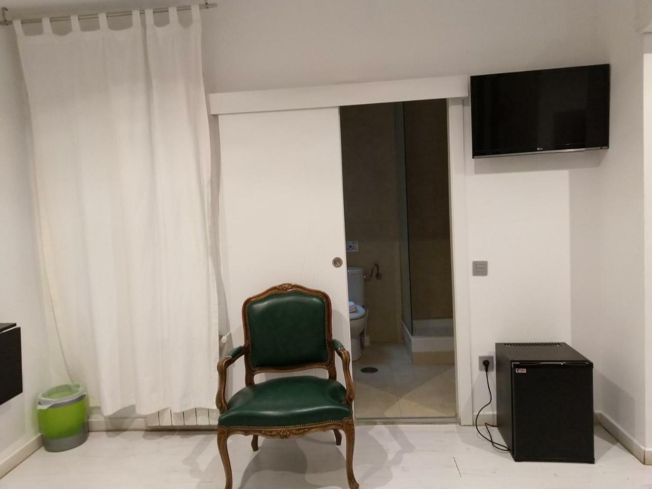 Hostal Mendoza Madrid Extérieur photo