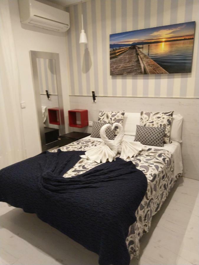 Hostal Mendoza Madrid Extérieur photo