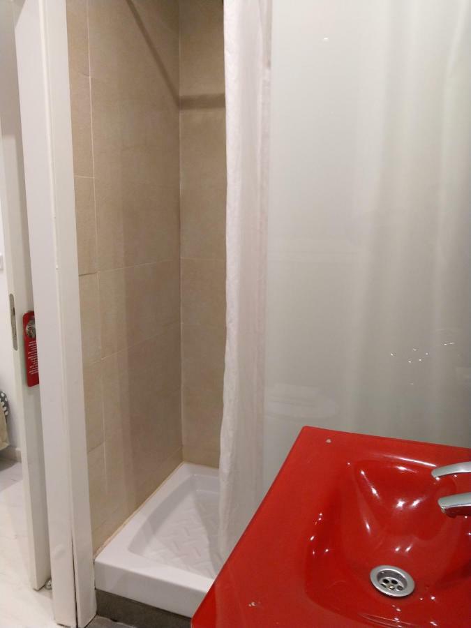 Hostal Mendoza Madrid Extérieur photo