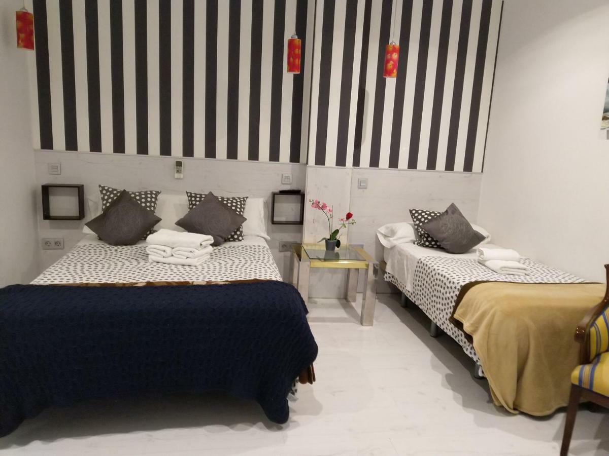 Hostal Mendoza Madrid Extérieur photo