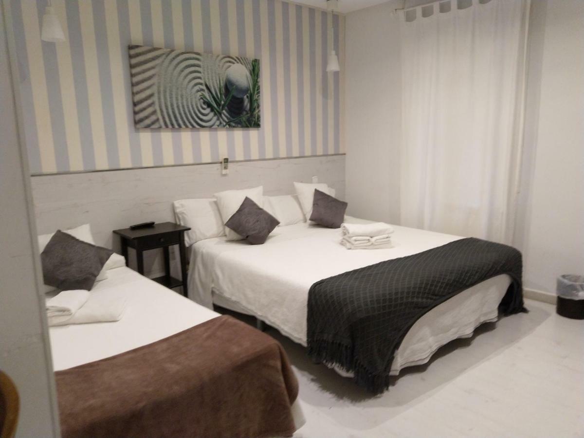 Hostal Mendoza Madrid Extérieur photo